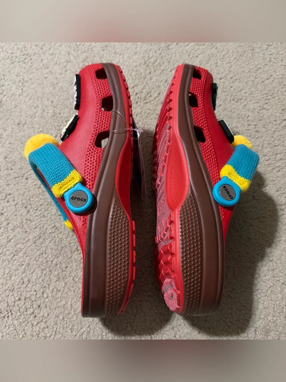 CROCS product pair